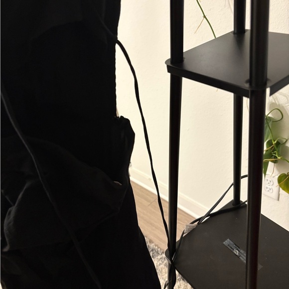 Black Backless Short Dress - Picture 5 of 5